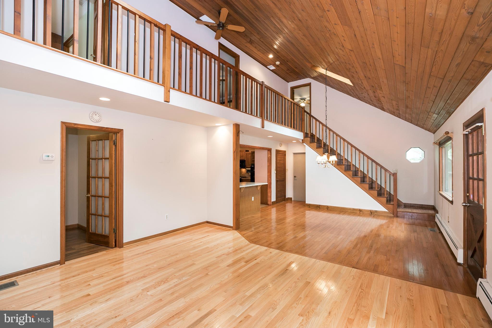 715 Country Club Road Phoenixville, PA 19460 - Photo 7 of 30 Gallery Image 7