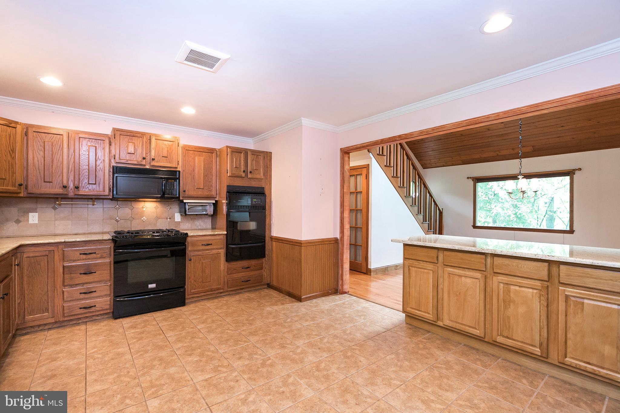 715 Country Club Road Phoenixville, PA 19460 - Photo 8 of 30 Gallery Image 8