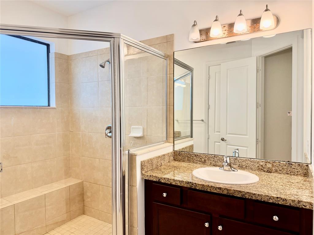 176 Southwest 127th Terrace Plantation, FL 33325 - Photo 5 of 23