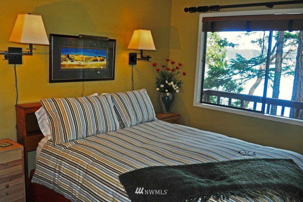 157 Ferry Road Lopez Island, WA 98261 - Photo 12 of 22