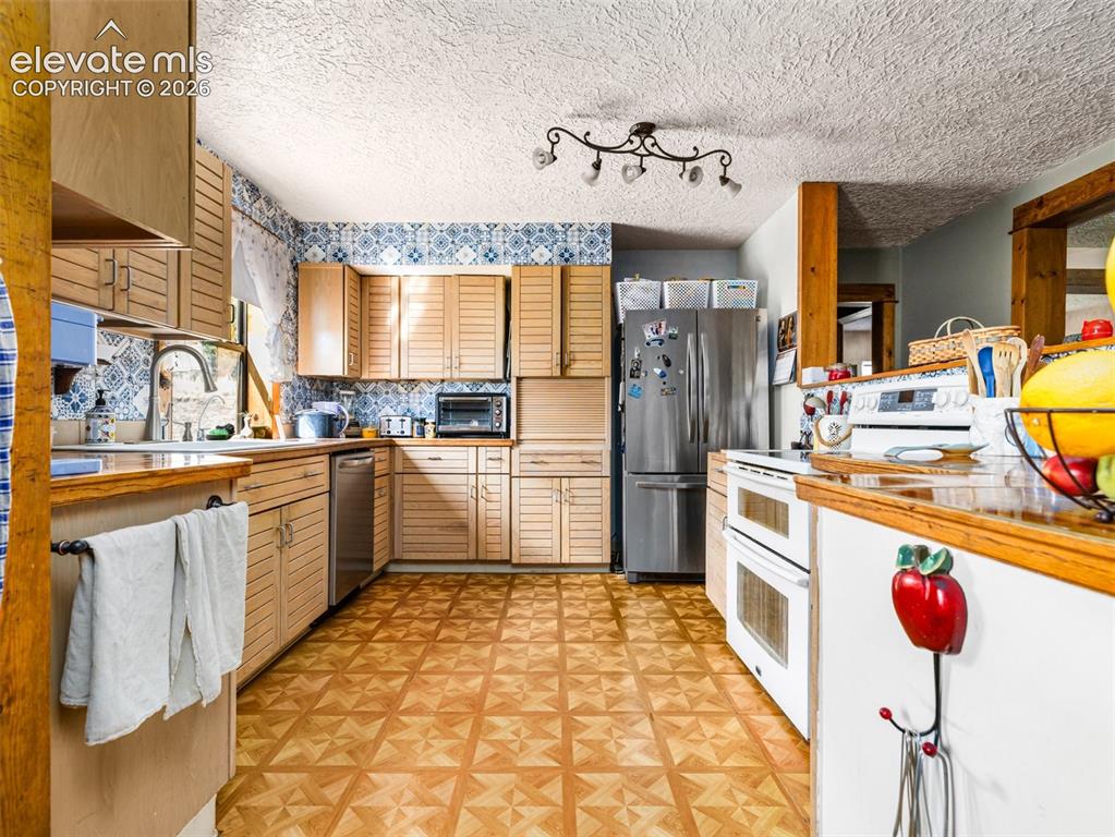 6160 South Waterbarrel Road Beulah, CO 81023 - Photo 12 of 49 Gallery Image 12