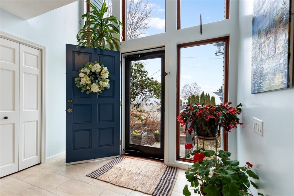 3 Breezy Point Road Gloucester, MA 01930 - Photo 2 of 40