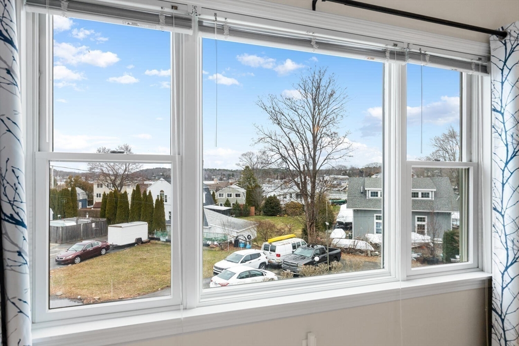 3 Breezy Point Road Gloucester, MA 01930 - Photo 10 of 40