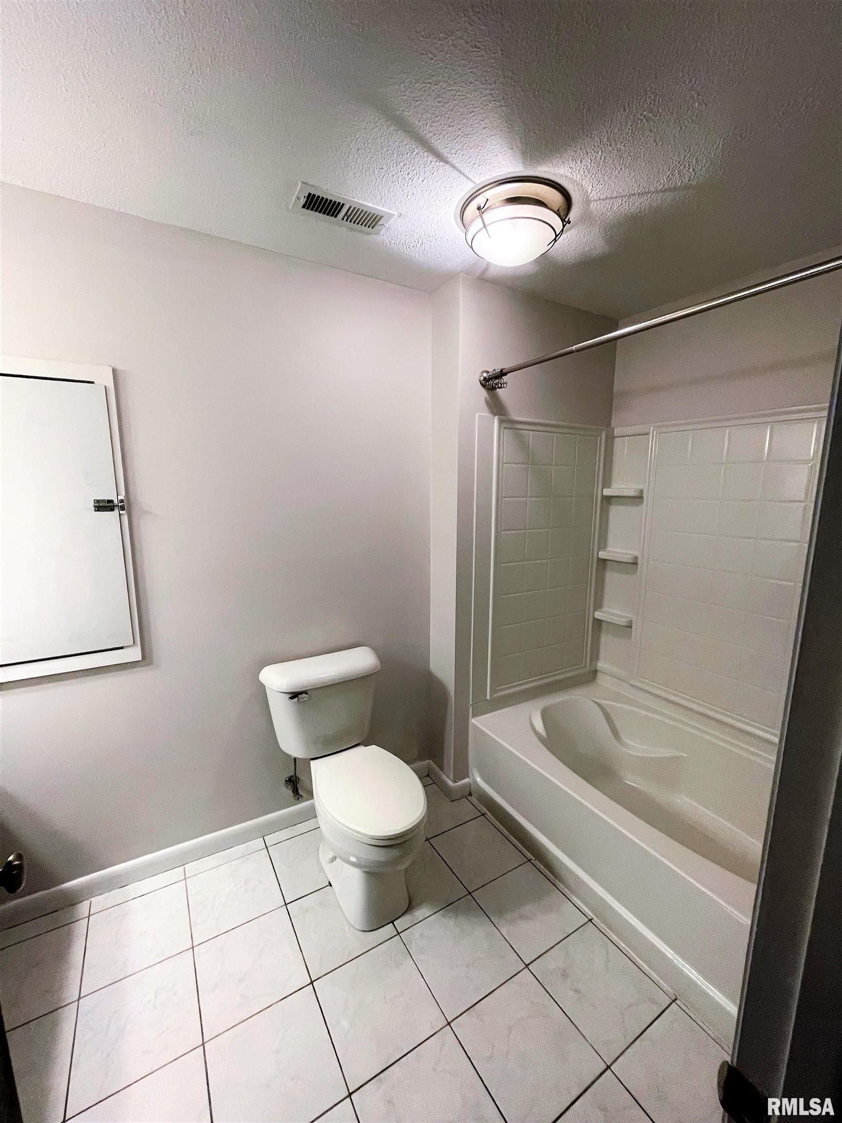 1121 Cherry Road Springfield, IL 62704 - Photo 18 of 28 Gallery Image 18