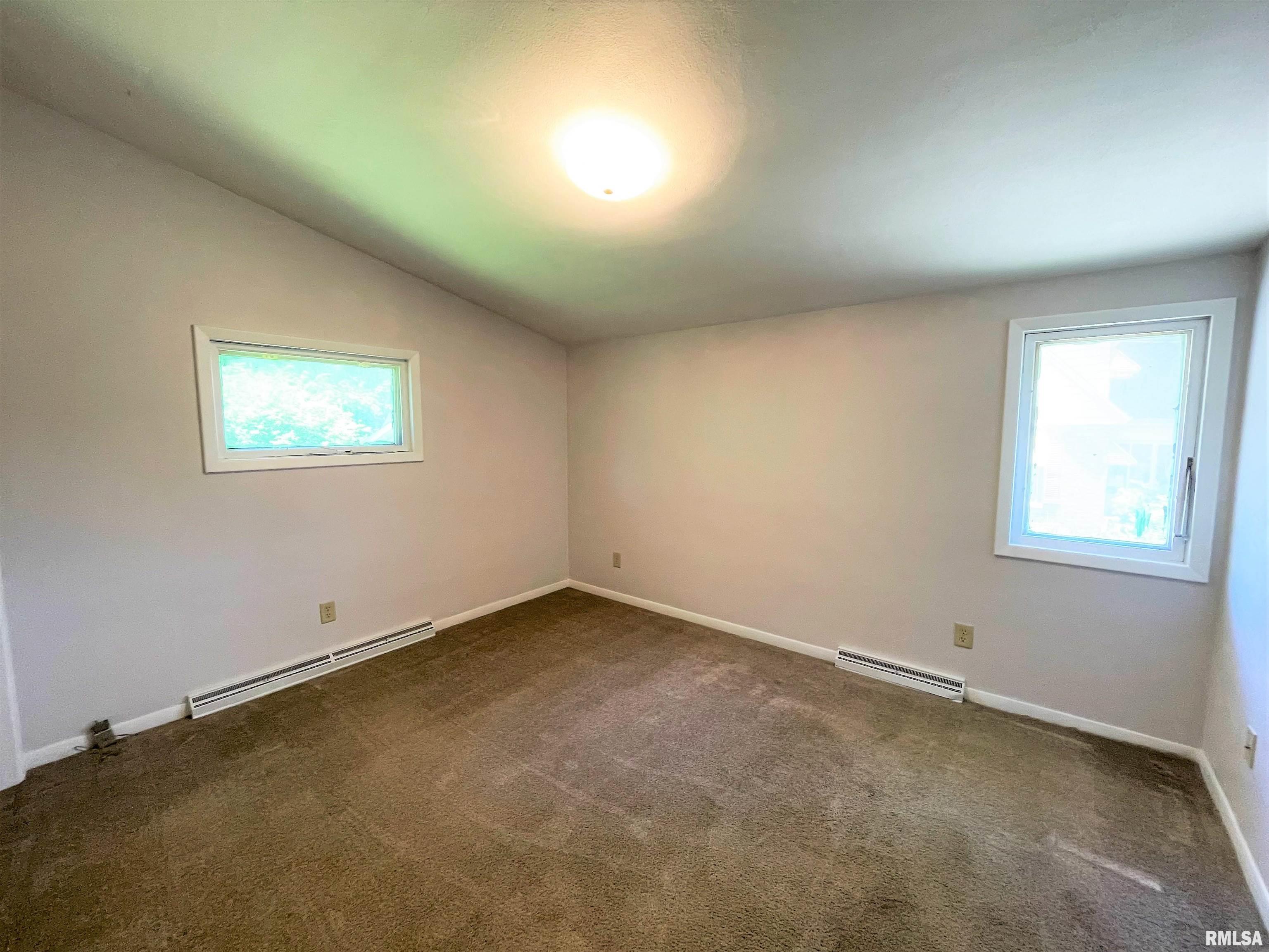 1121 Cherry Road Springfield, IL 62704 - Photo 19 of 28 Gallery Image 19