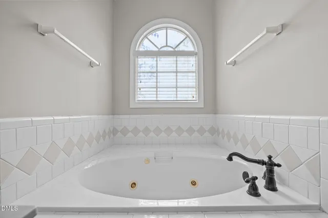 $995,000 | 6216 Acorn Ridge Trail, Hillsborough, NC 27278