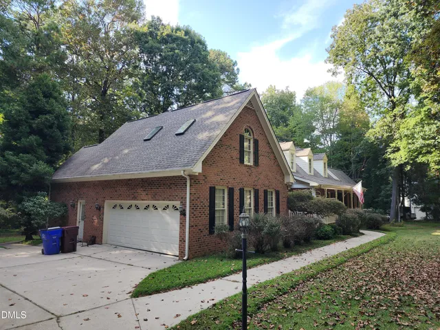 $995,000 | 6216 Acorn Ridge Trail, Hillsborough, NC 27278