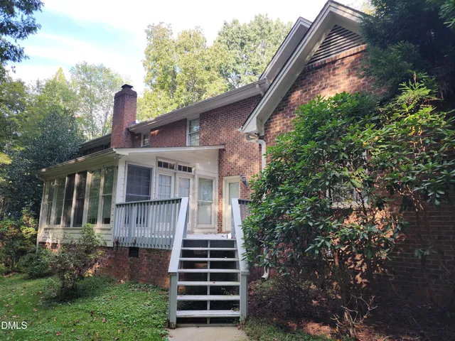 $995,000 | 6216 Acorn Ridge Trail, Hillsborough, NC 27278