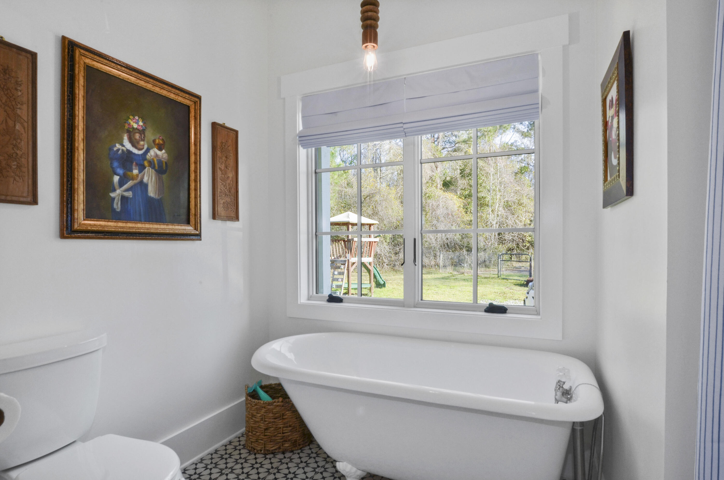 10044 State Rd S-10-1336 McClellanville, SC 29458 - Photo 28 of 53 Bath w/soaking tub
