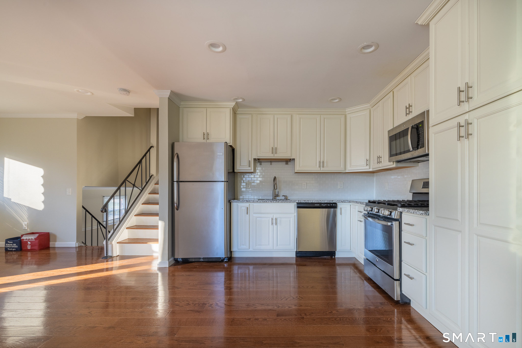 307 Morning Dove Road Naugatuck, CT 06770 - Photo 4 of 23 Gallery Image 4