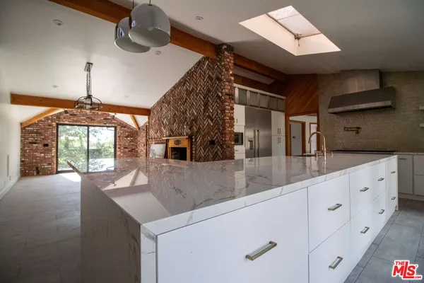 $10,500 | 11619 Lerdo Avenue, Granada Hills, CA 91344