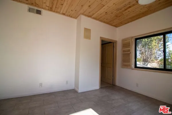 $10,500 | 11619 Lerdo Avenue, Granada Hills, CA 91344