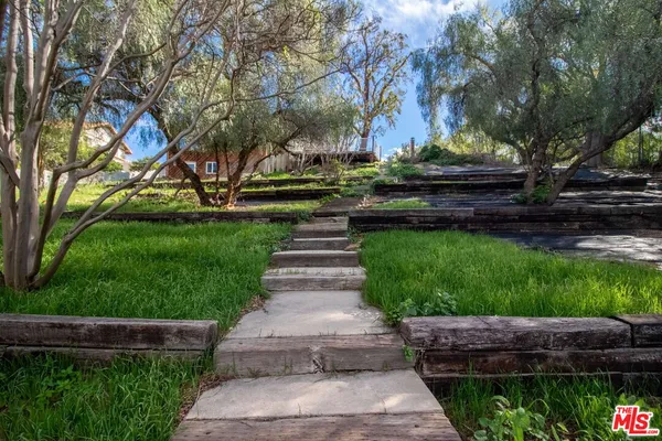 $10,500 | 11619 Lerdo Avenue, Granada Hills, CA 91344