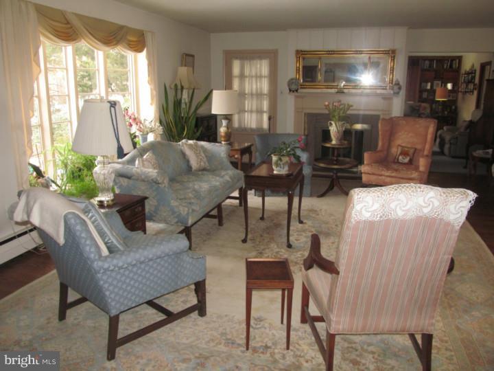 215 Marple Road Haverford, PA 19041 - Photo 4 of 25