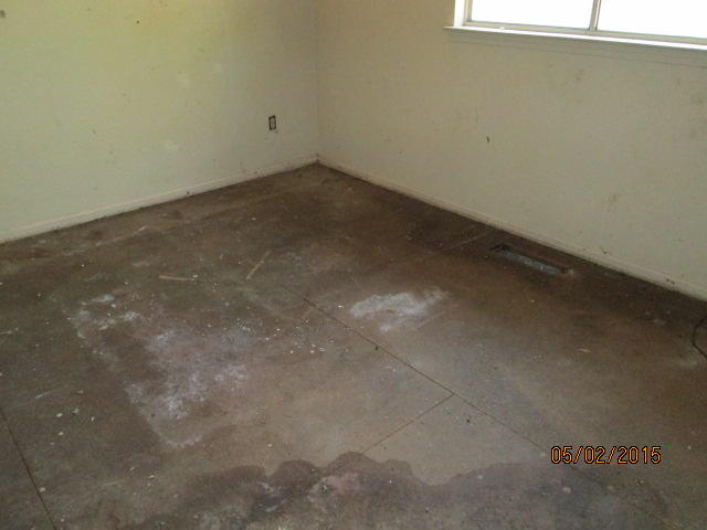 2120 El Reno Lane Redding, CA 96001 - Photo 11 of 13 IMG_0901 - Copy