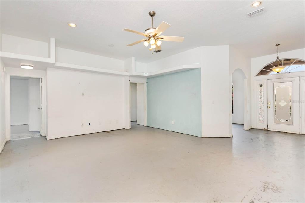 11808 Ridge View Circle Clermont, FL 34711 - Photo 3 of 25 Gallery Image 3