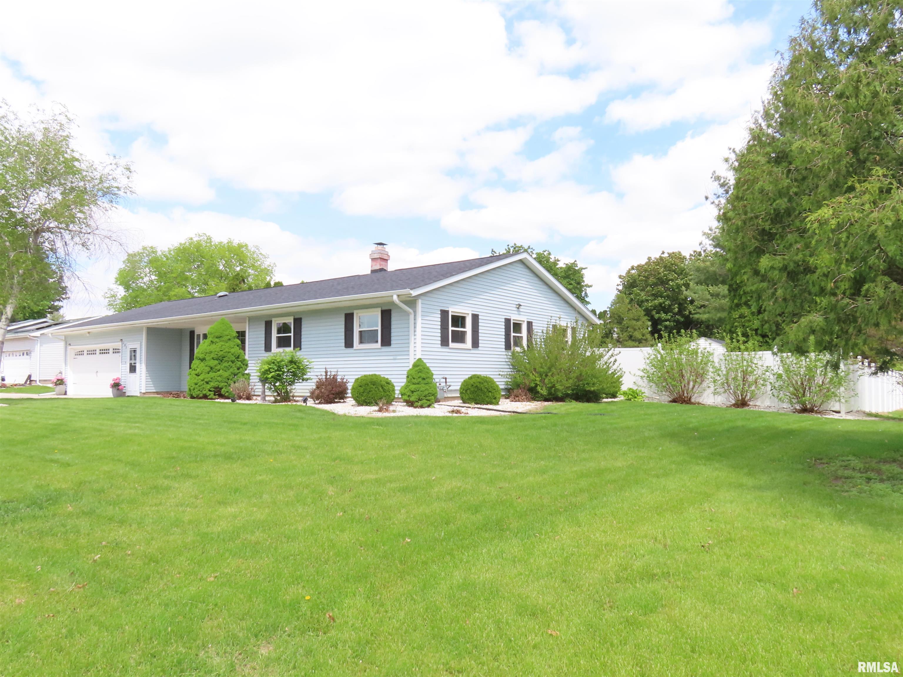 205 South Park Street Alpha, IL 61413 - Photo 4 of 59