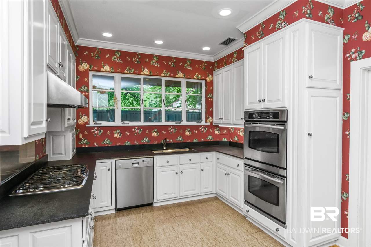 209 Edington Drive Mobile, AL 36607 - Photo 14 of 49