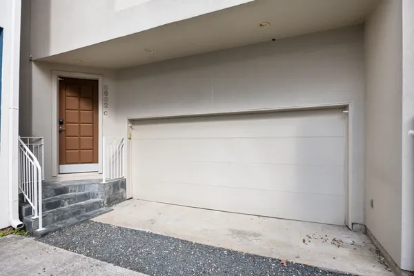 $2,950 | 5632 Kiam Street, Unit C, Houston, TX 77007
