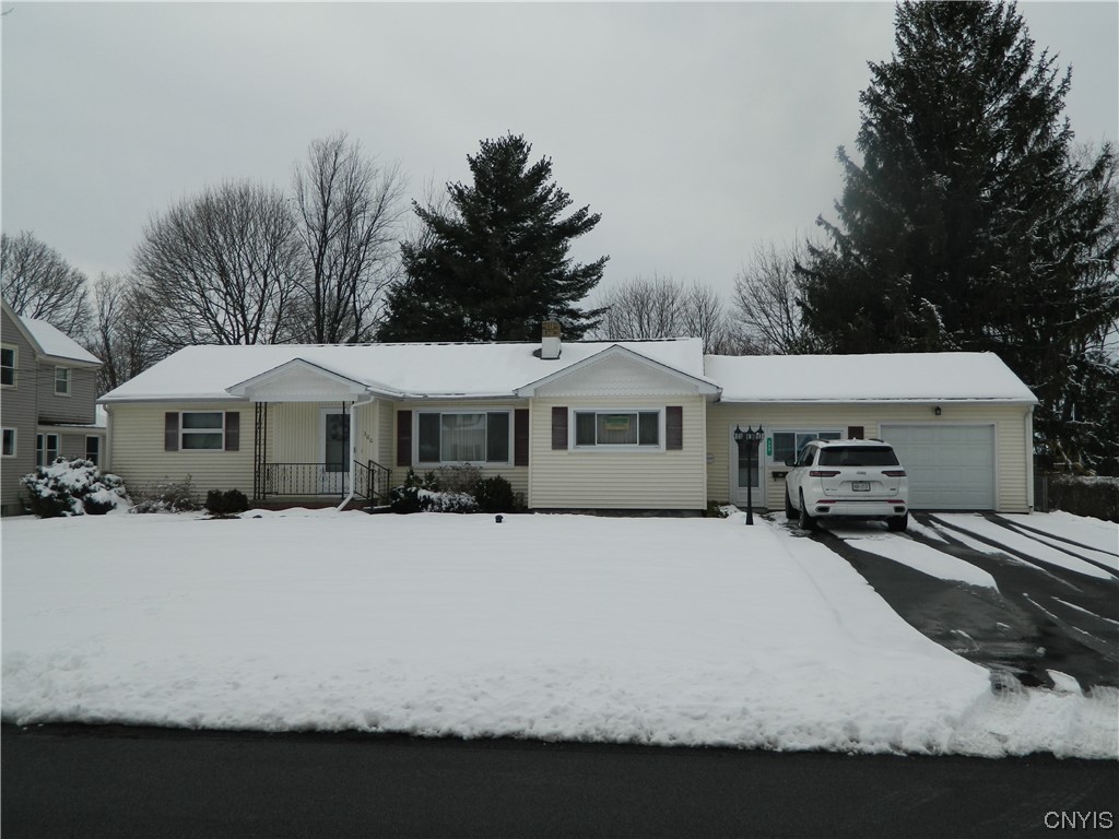 306 Lathrop Road, Syracuse, NY 13219 Compass