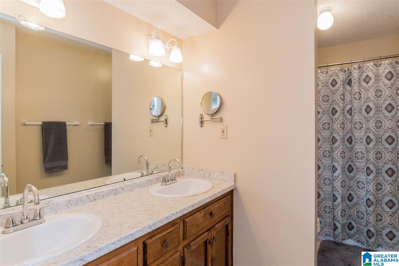 1041 Independence Court Alabaster, AL 35007 - Photo 24 of 36