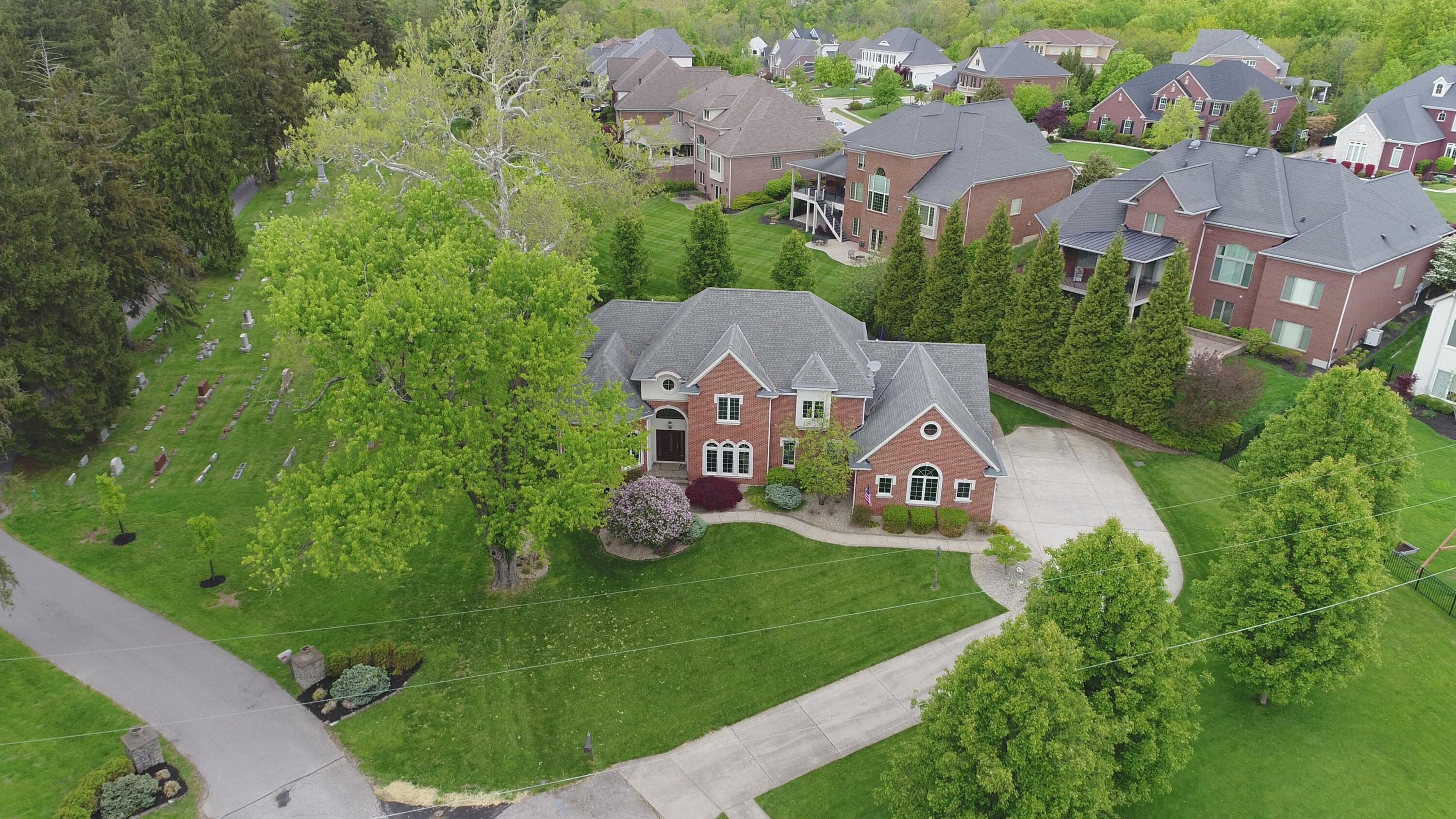 132 St Johns Road Fort Mitchell, KY 41011 - Photo 2 of 50 Gallery Image 2