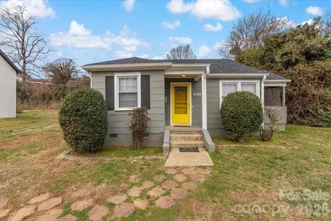 $290,000 | 3133 Columbus Circle, Charlotte, NC 28208