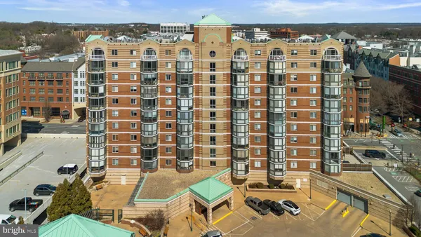 $270,000 | 24 Courthouse Square, Unit 611, Rockville, MD 20850