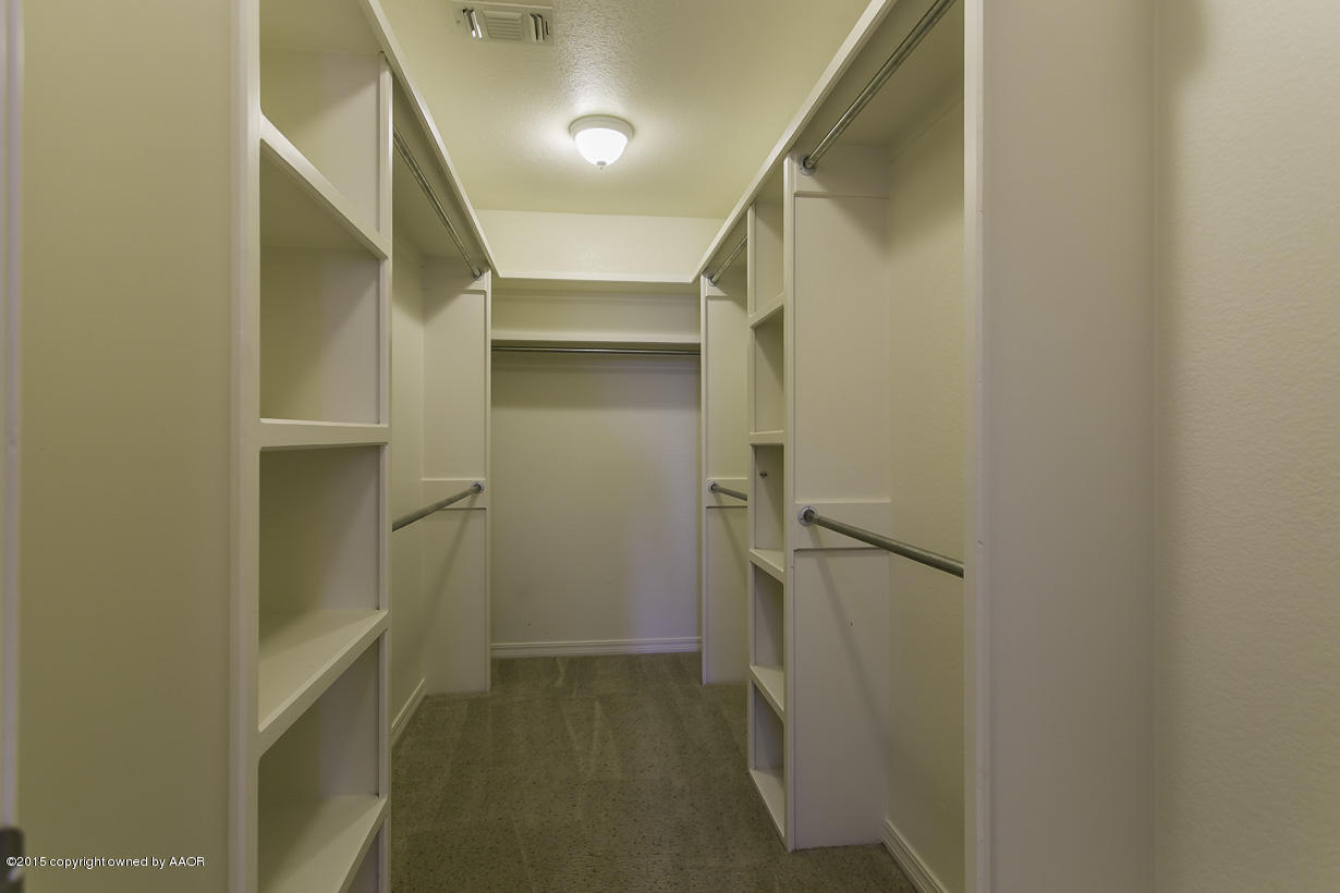 4804 Wesley Road Amarillo, TX 79119 - Photo 19 of 36 Master Closet