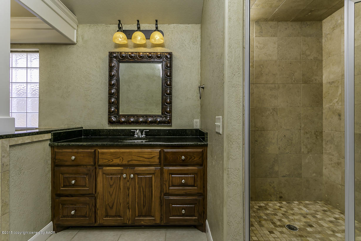4804 Wesley Road Amarillo, TX 79119 - Photo 23 of 36 Master Bath