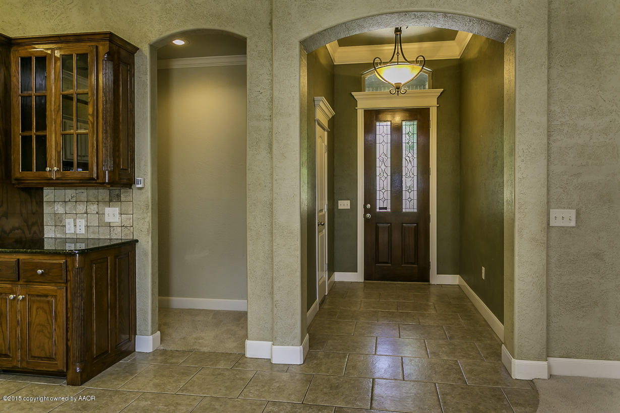 4804 Wesley Road Amarillo, TX 79119 - Photo 5 of 36 Entry way