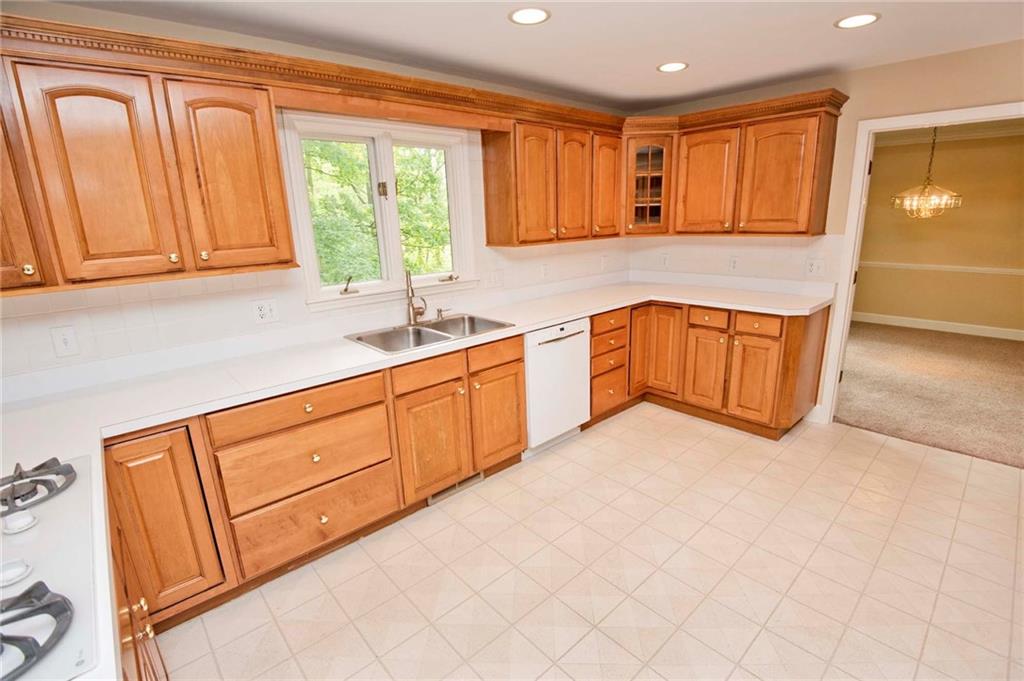 6439 Johnson Road Indianapolis, IN 46220 - Photo 14 of 47 Gallery Image 14