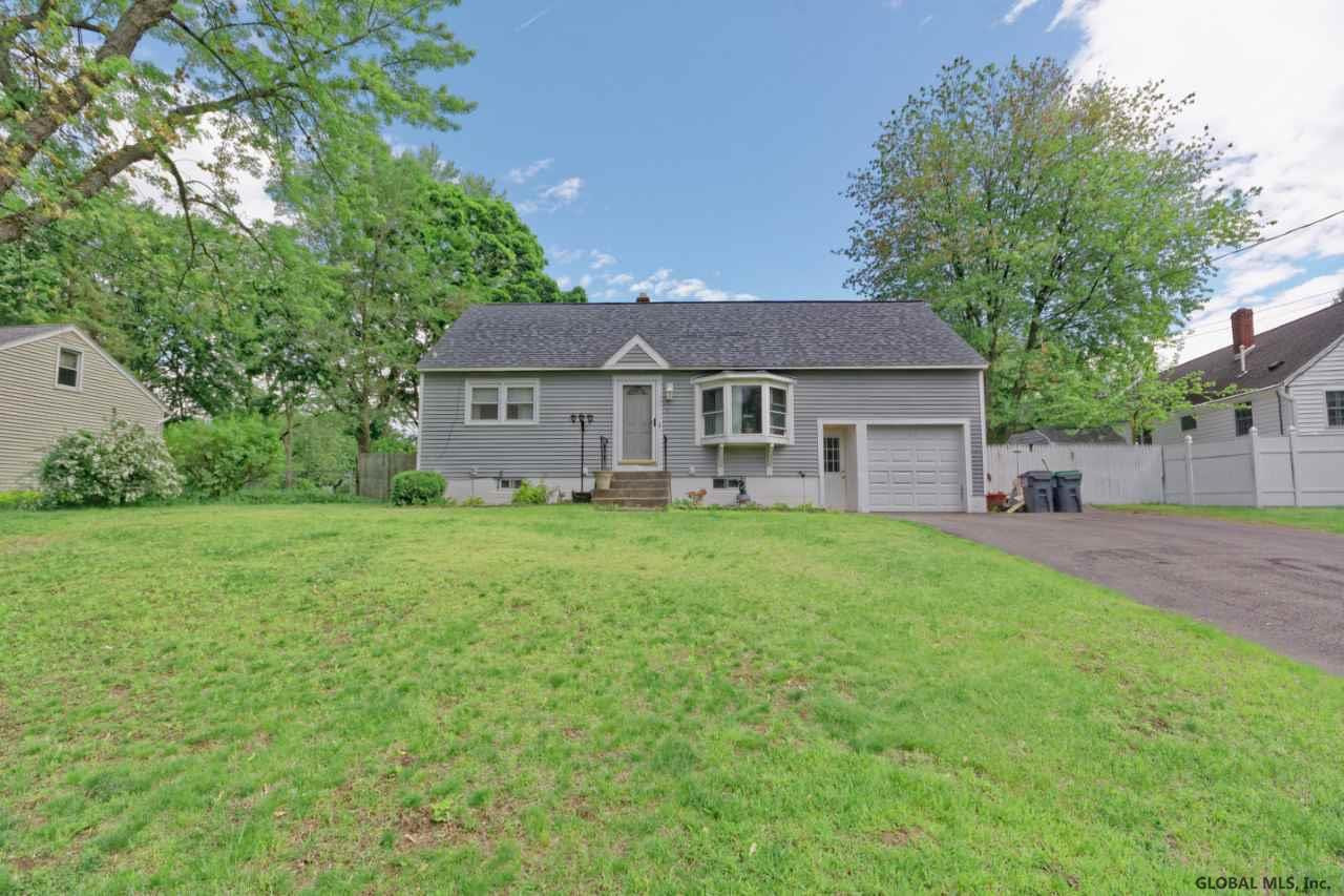 3 Rickey Boulevard Guilderland, NY 12203 - Photo 3 of 26 Photo 3