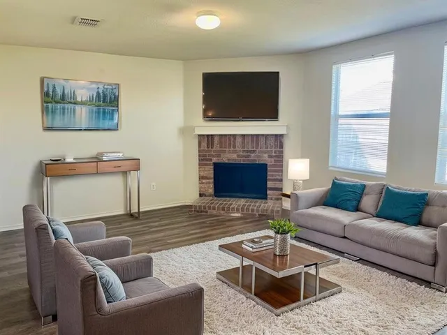 $2,295 | 820 Wrigley Drive, Burleson, TX 76028