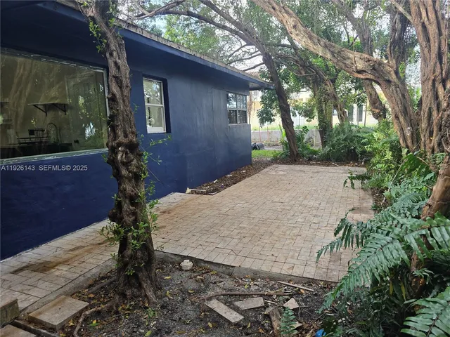 $1,200 | 287 Northeast 118th Terrace, Unit C, Miami, FL 33161