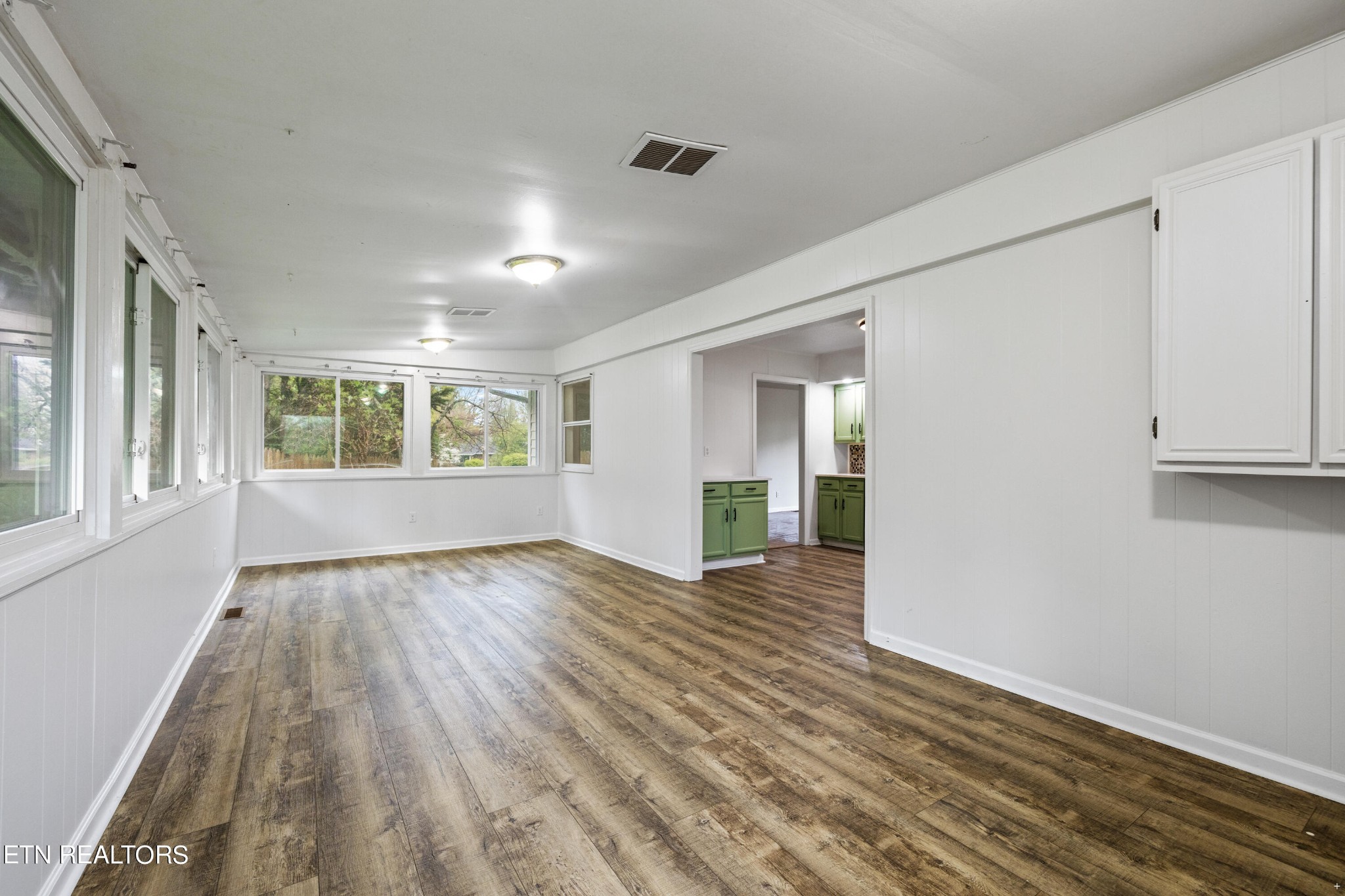 423 Kendall Road Knoxville, TN 37919 - Photo 8 of 21 Gallery Image 8