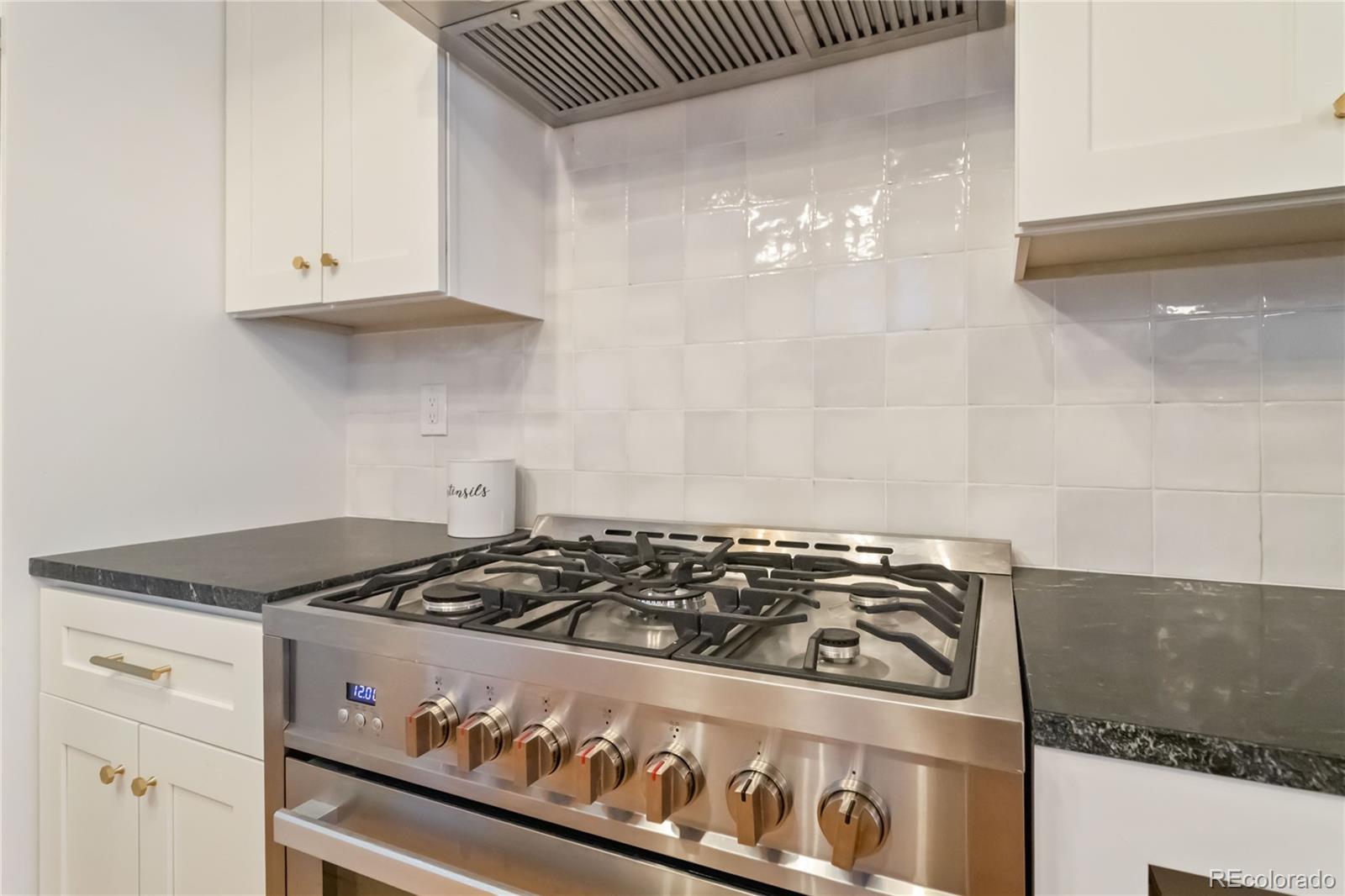 2647 High Street Denver, CO 80205 - Photo 12 of 29