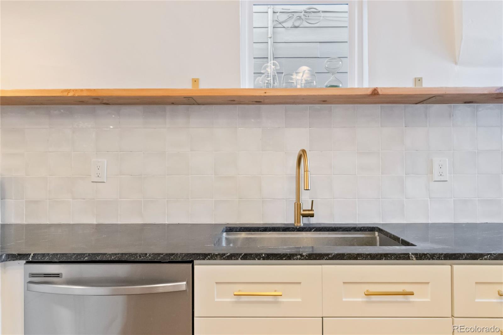 2647 High Street Denver, CO 80205 - Photo 9 of 29