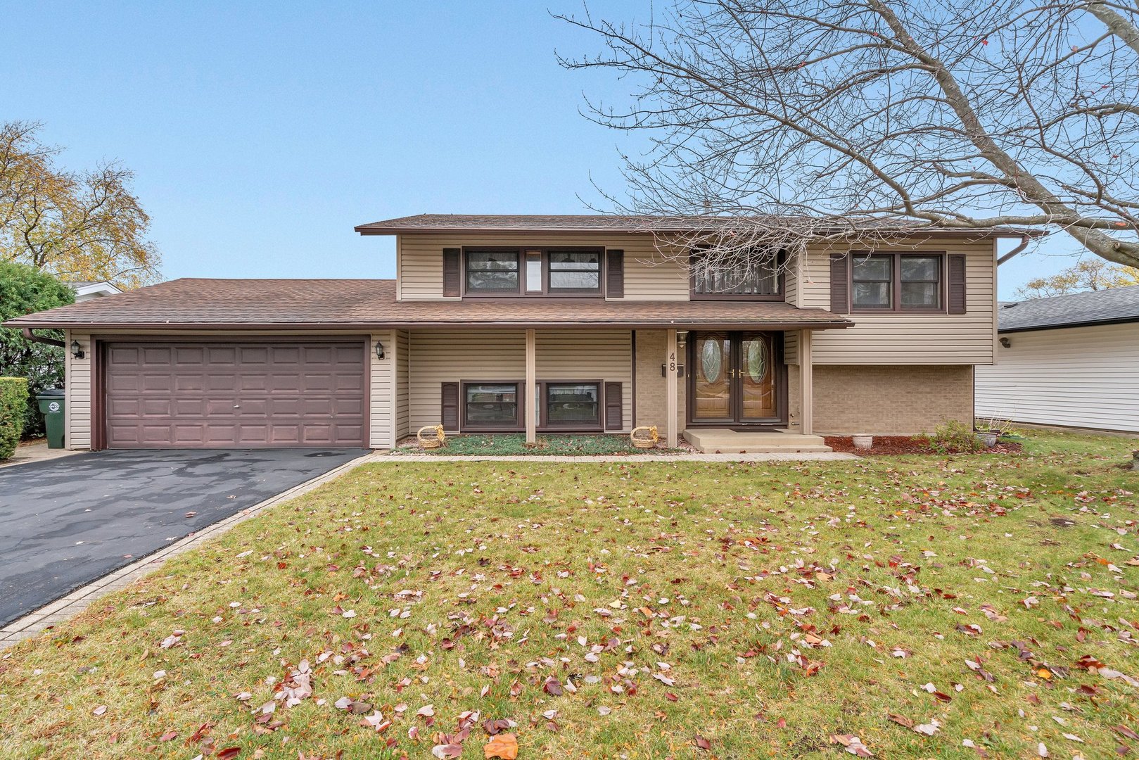 48 Lonsdale Road Elk Grove Village, IL 60007 - Photo 1 of 33 Gallery Image 1