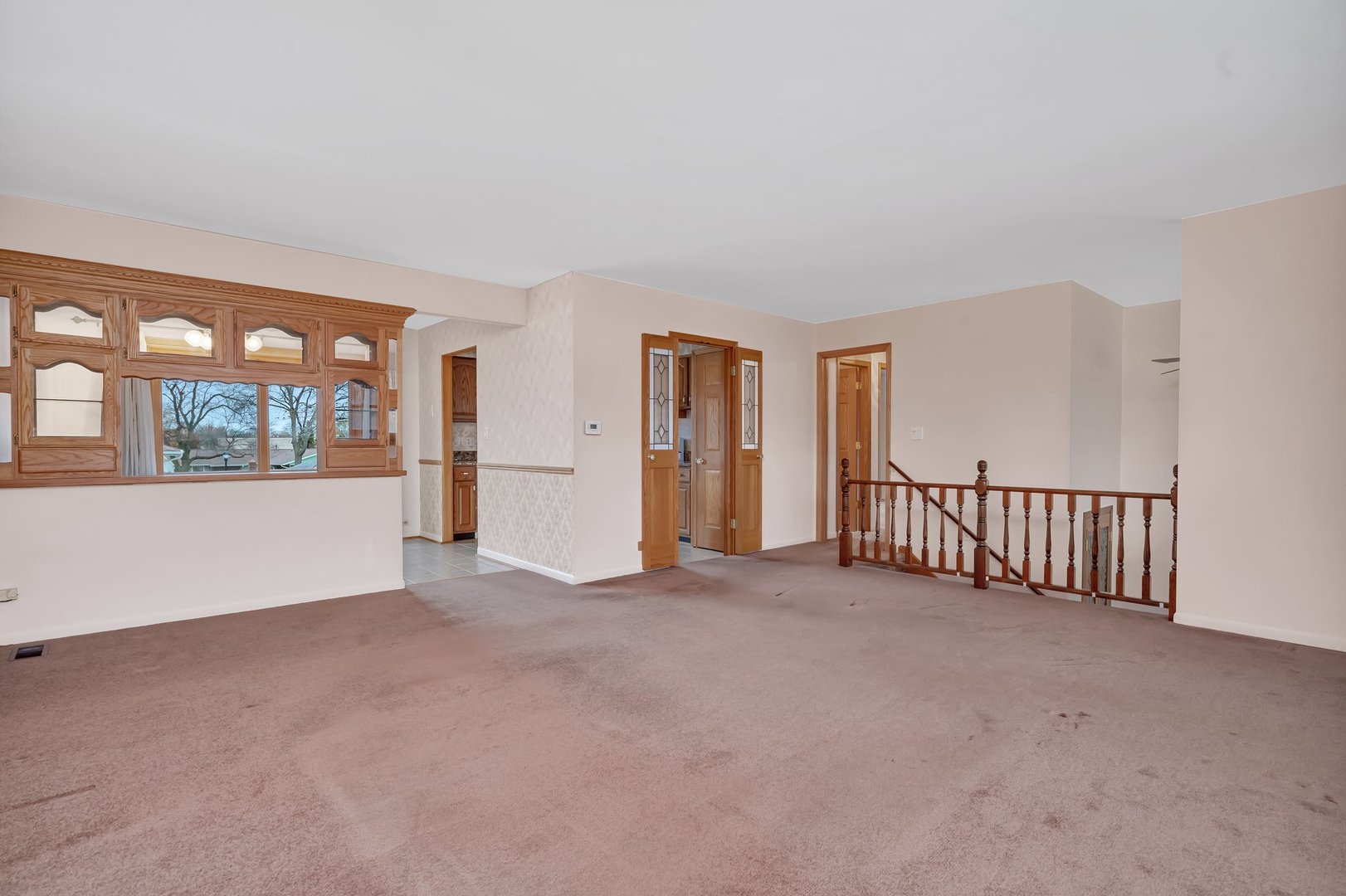 48 Lonsdale Road Elk Grove Village, IL 60007 - Photo 6 of 33 Gallery Image 6