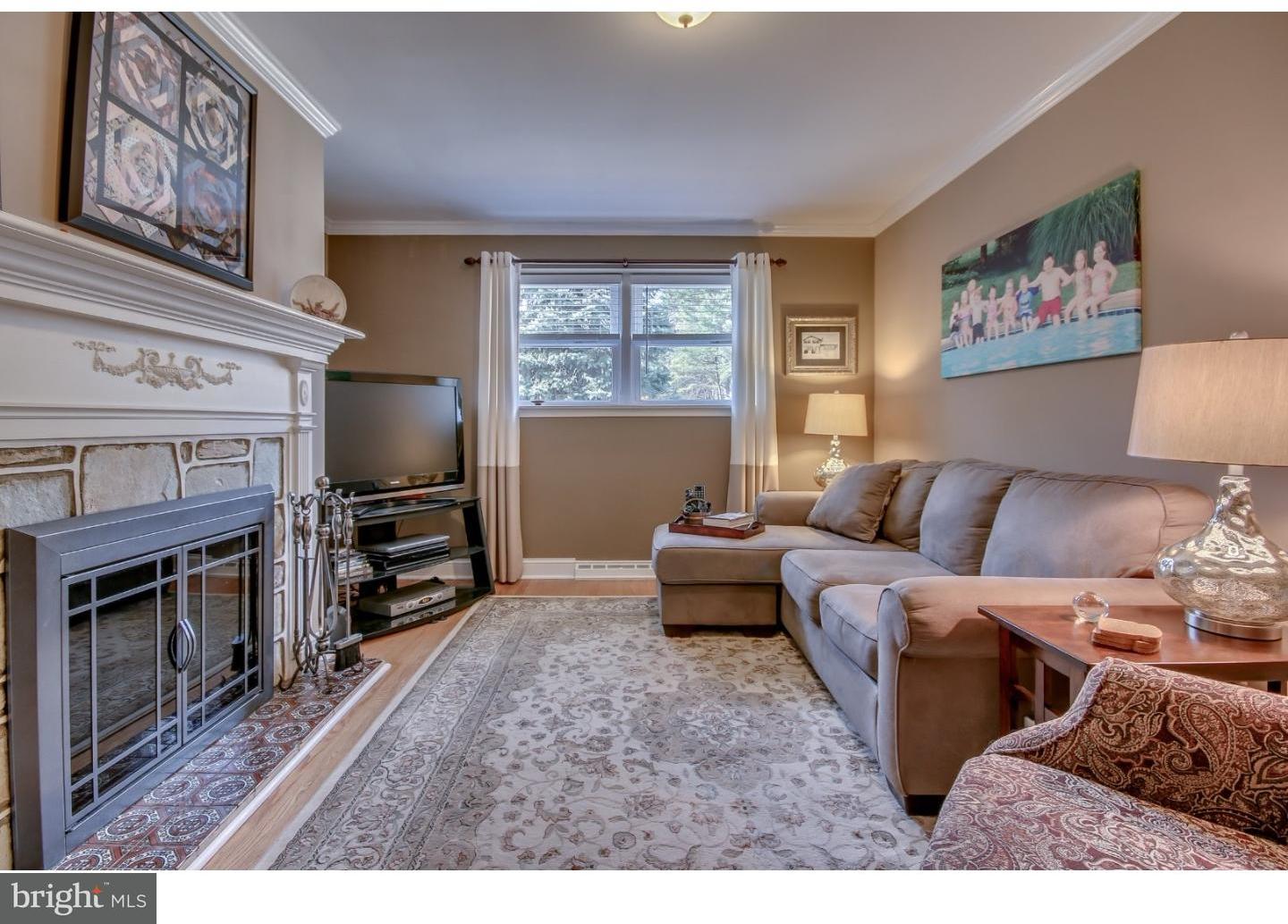 1045 Frederick Road Jenkintown, PA 19046 - Photo 15 of 25 Family Room