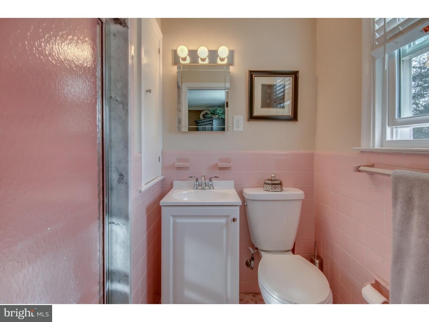 1045 Frederick Road Jenkintown, PA 19046 - Photo 18 of 25 Master Bathroom