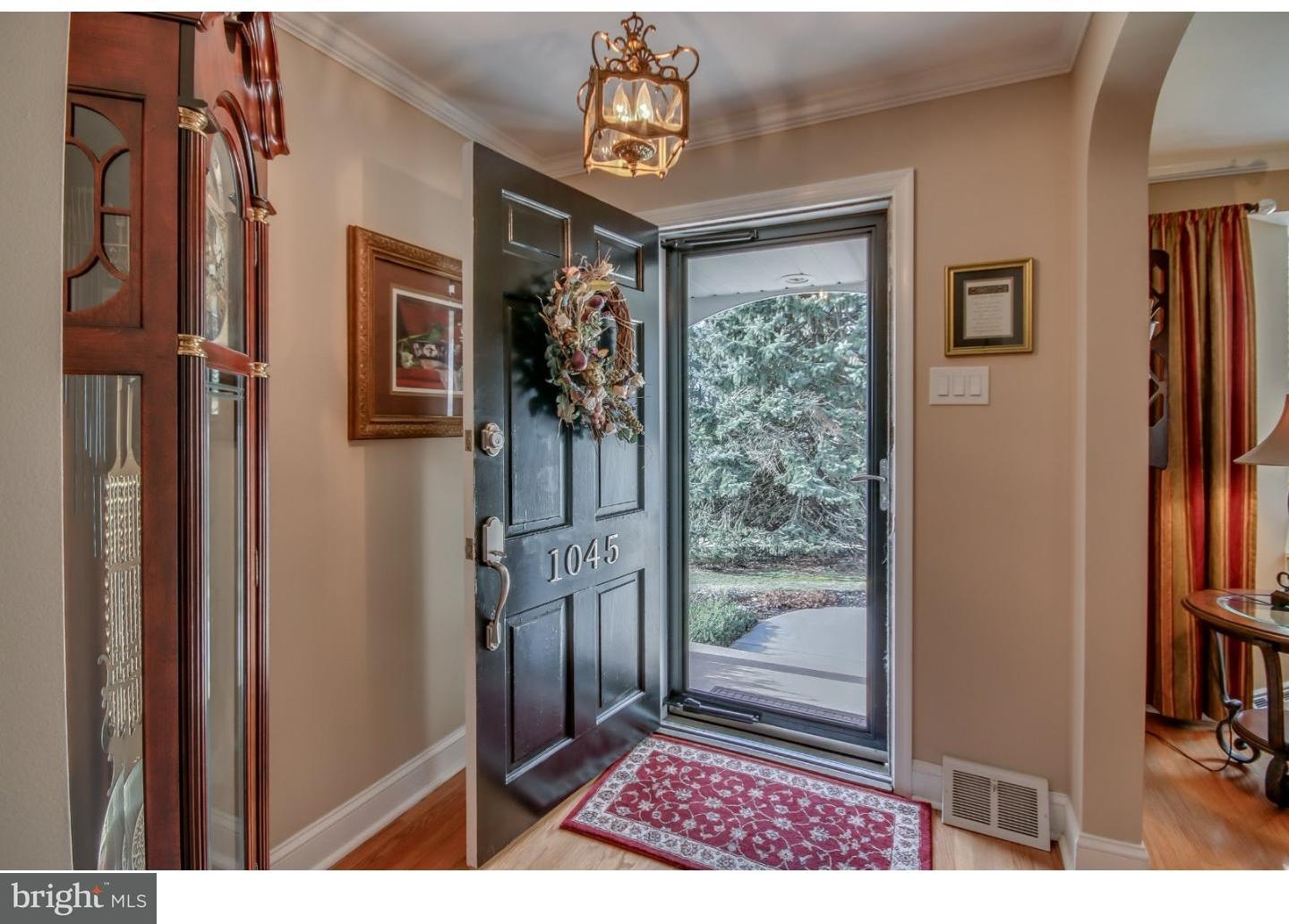1045 Frederick Road Jenkintown, PA 19046 - Photo 4 of 25 Foyer