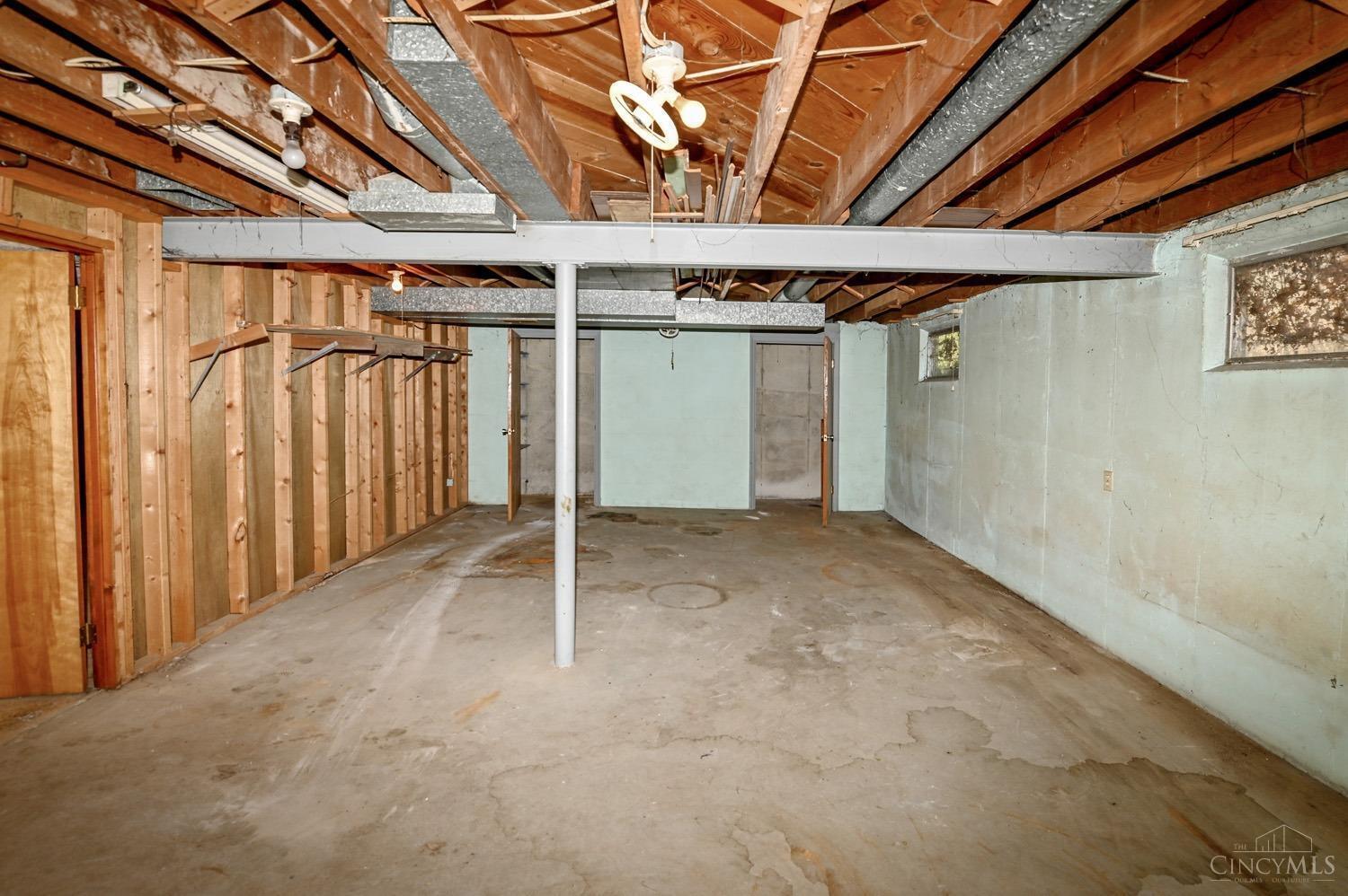 9736 Winton Road Cincinnati, OH 45231 - Photo 25 of 28 Gallery Image 25