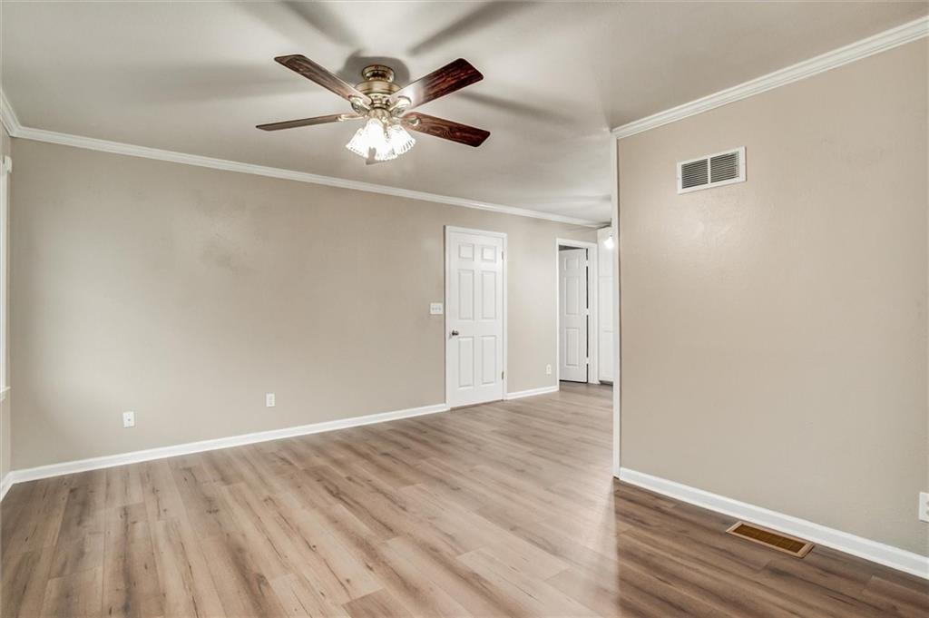 301 Hudson Street Buckner, MO 64016 - Photo 6 of 32