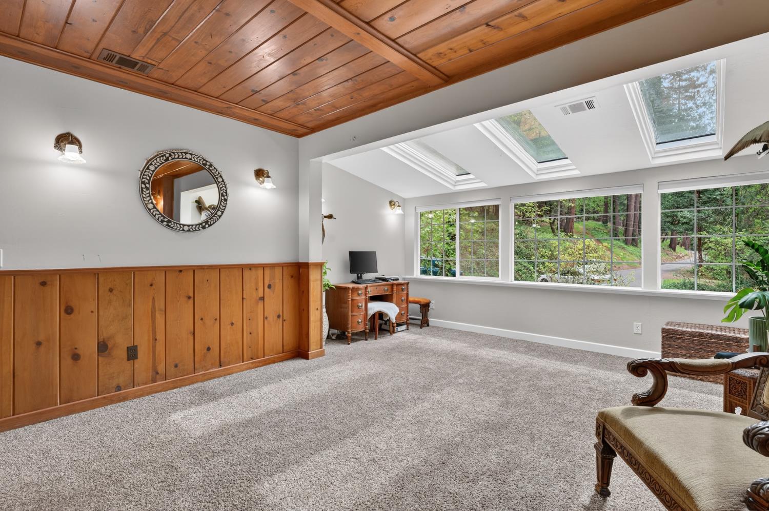 13940 Lower Colfax Road Grass Valley, CA 95945 - Photo 13 of 34