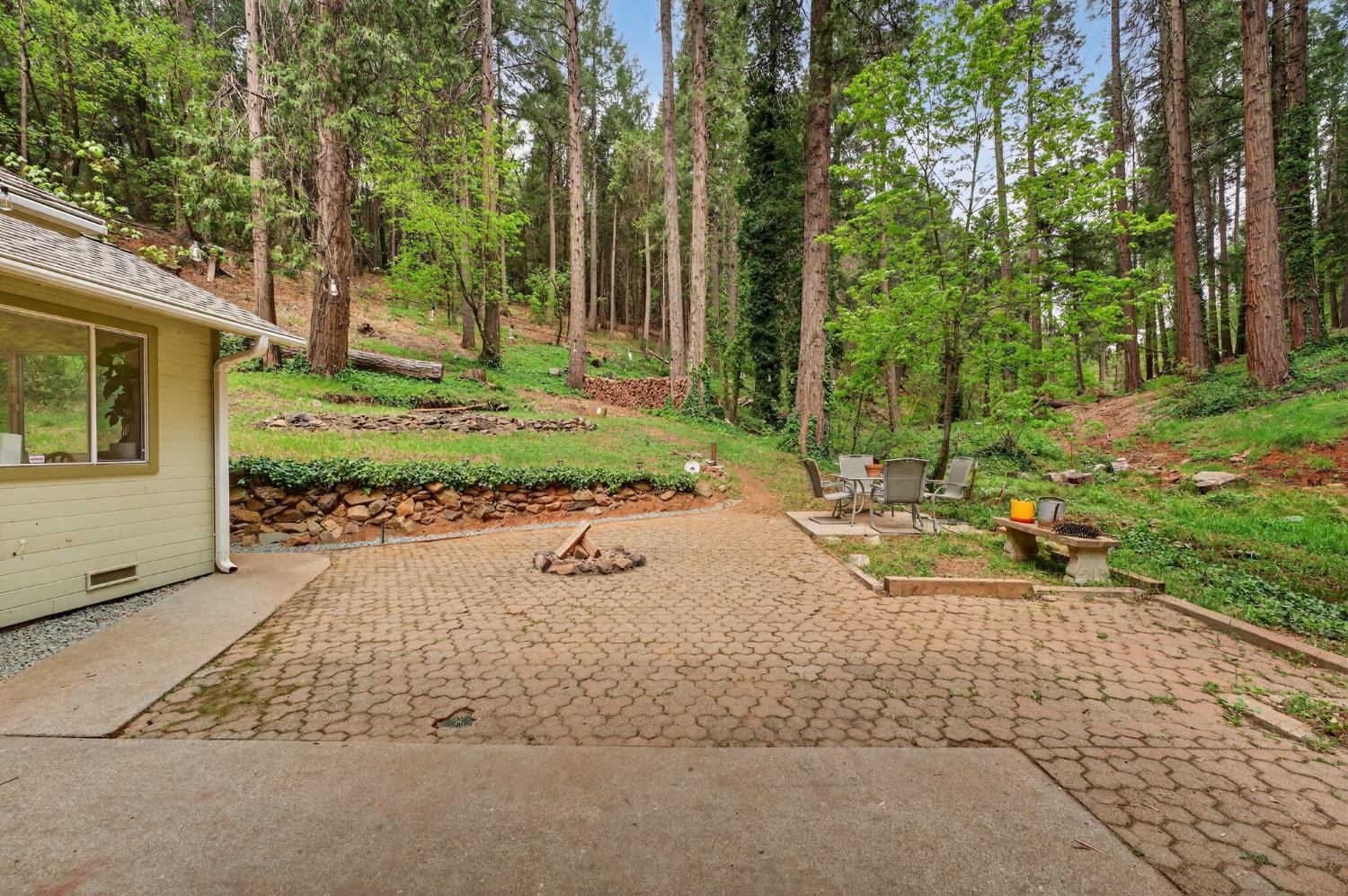 13940 Lower Colfax Road Grass Valley, CA 95945 - Photo 21 of 34