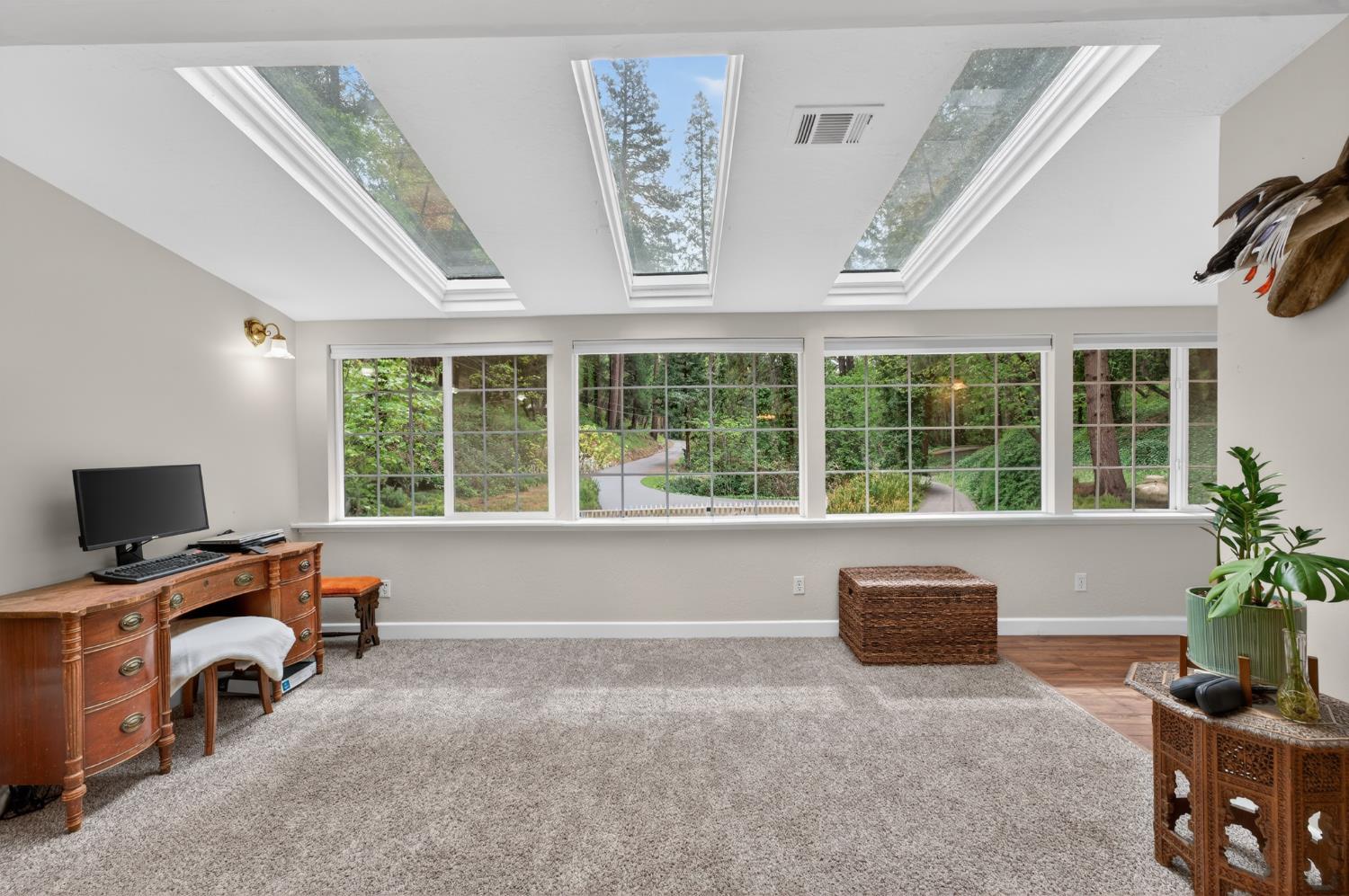 13940 Lower Colfax Road Grass Valley, CA 95945 - Photo 8 of 34