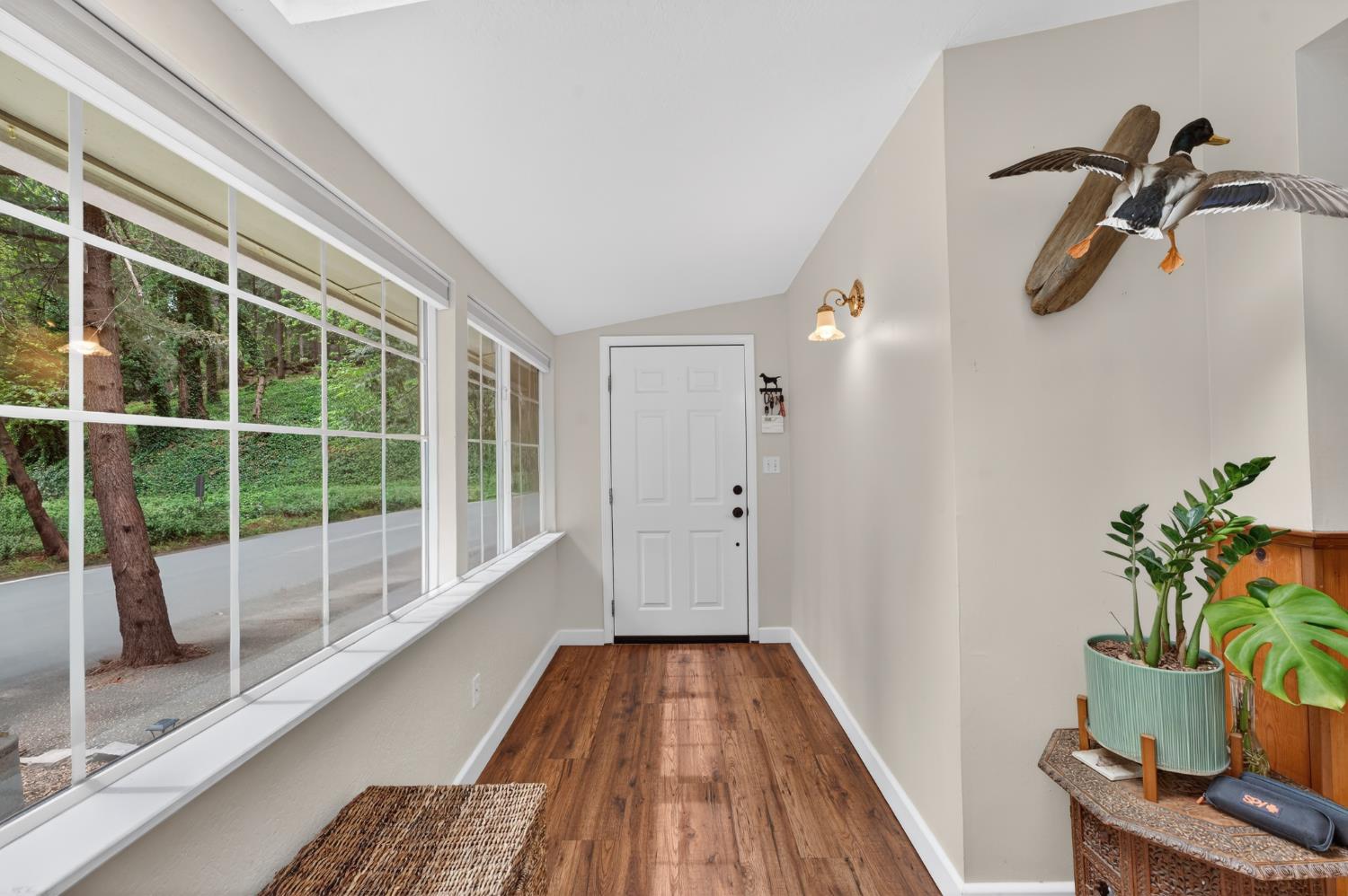 13940 Lower Colfax Road Grass Valley, CA 95945 - Photo 9 of 34