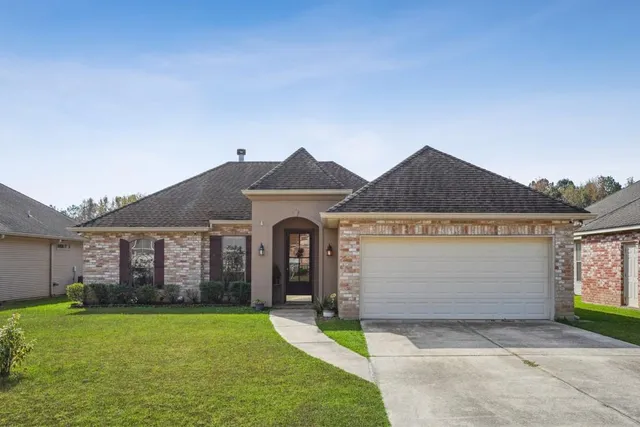 $255,000 | 263 Vintage Drive, Covington, LA 70433